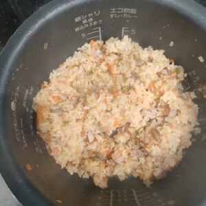 炊飯器で作るウインナーピラフ